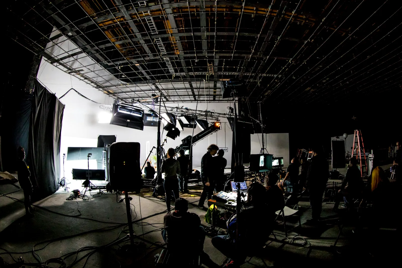 Backstage İçerikleri